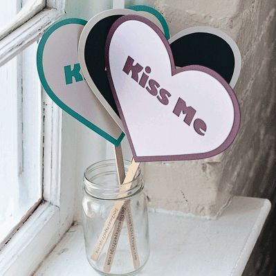 KISS ME Photo Prop