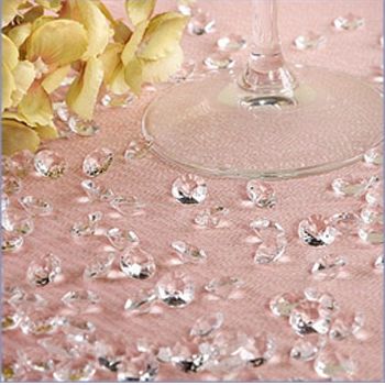 Clear Diamond-shaped Table Jewels - Medium